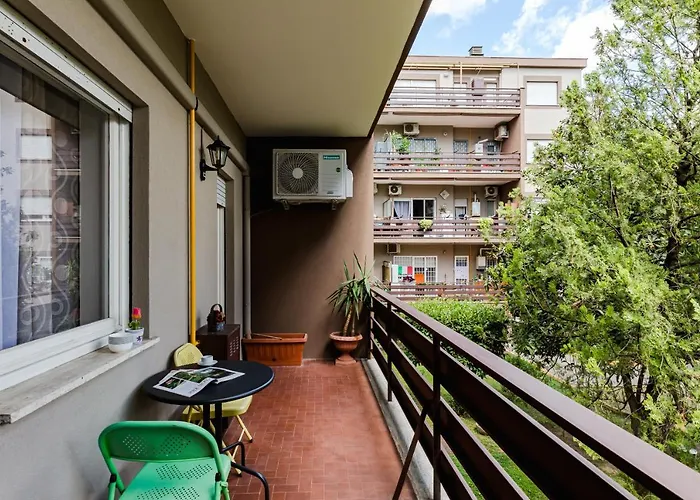 Pelizzi Apartment, 5 Persone, 2 Camere, Balcone, Cinecittà *