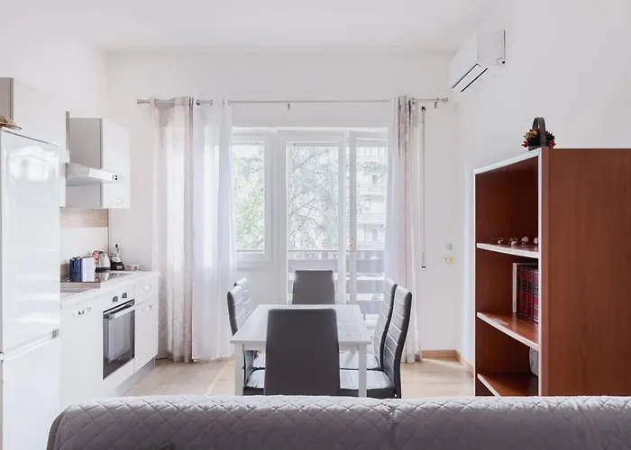 Apartamento Pelizzi Apartment, 5 Persone, 2 Camere, Balcone, Cinecittà *